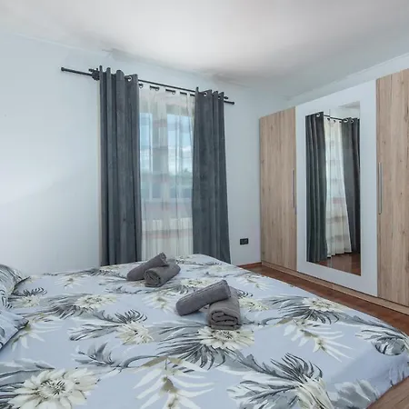 Holiday home House Tinjan