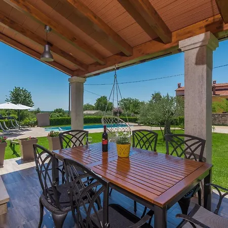 House * Tinjan